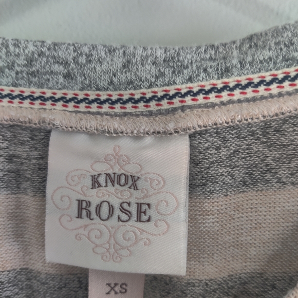 Women's top - Picture 4 of 5